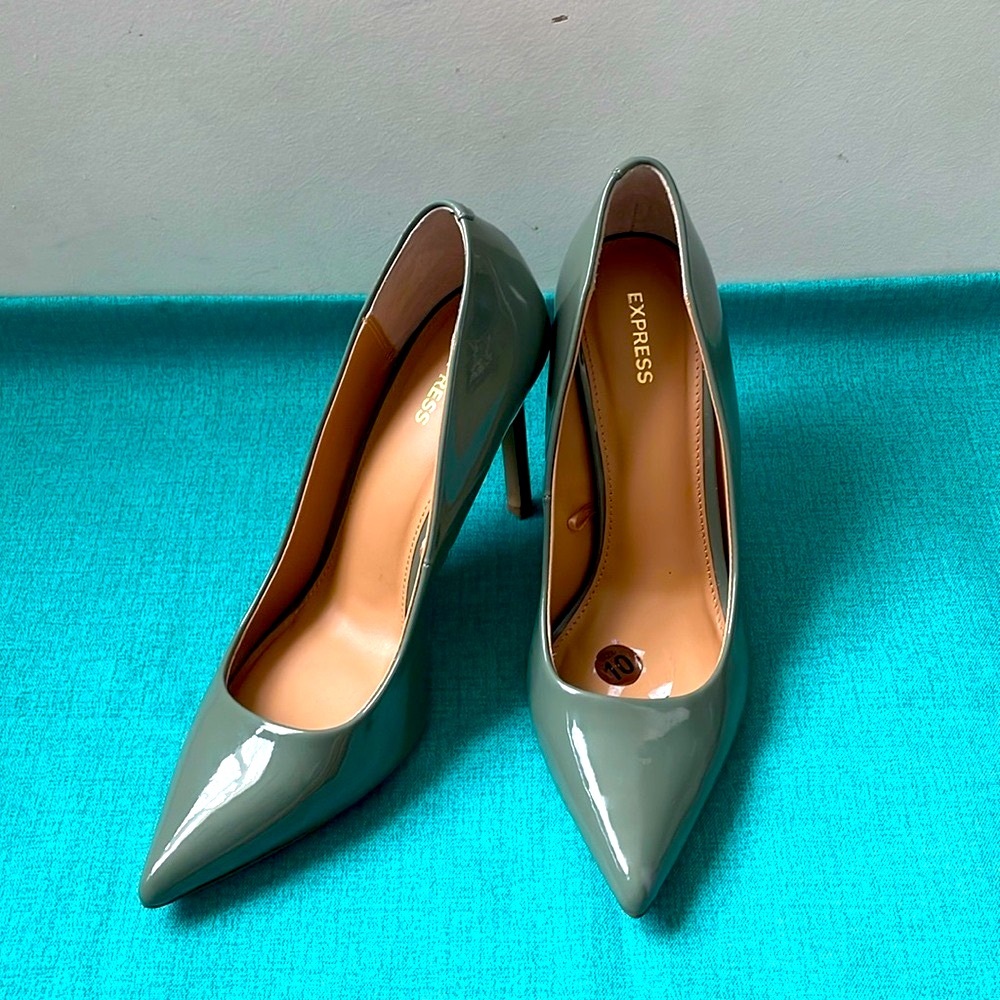 Express Women's pumps - Picture 4 of 11